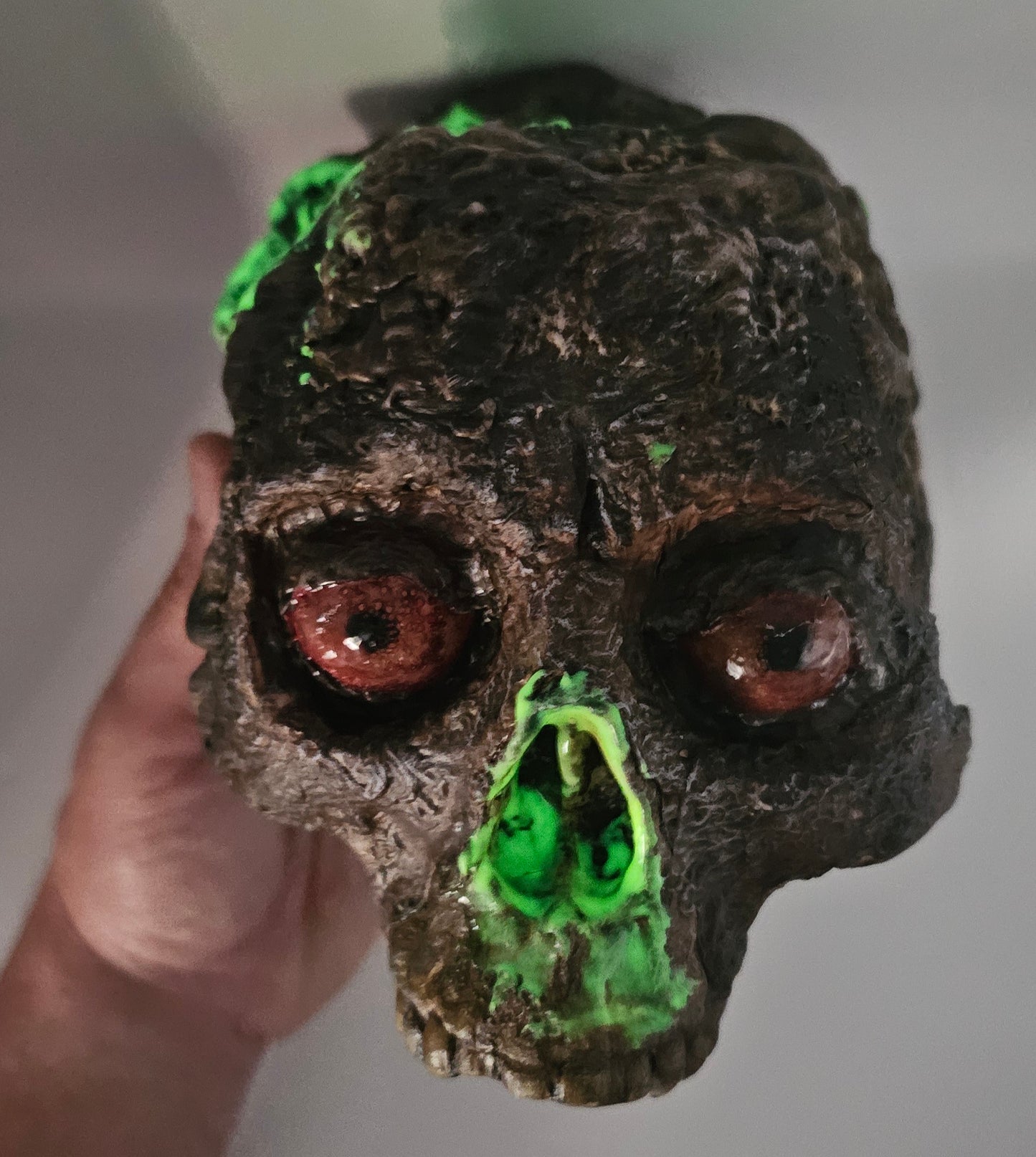 Zombie "Brains" Halloween Decoration (Full Skull Size)