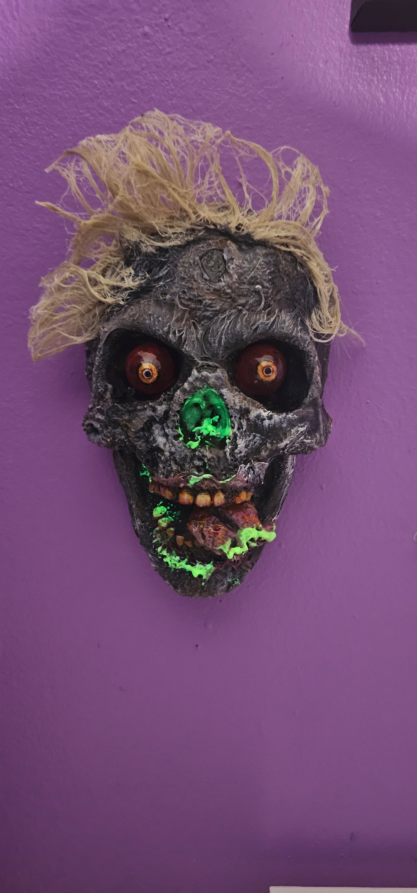 Zombie Bobby (crazy eyes) Halloween Hanger Decoration-Lighted Eyes-Glow